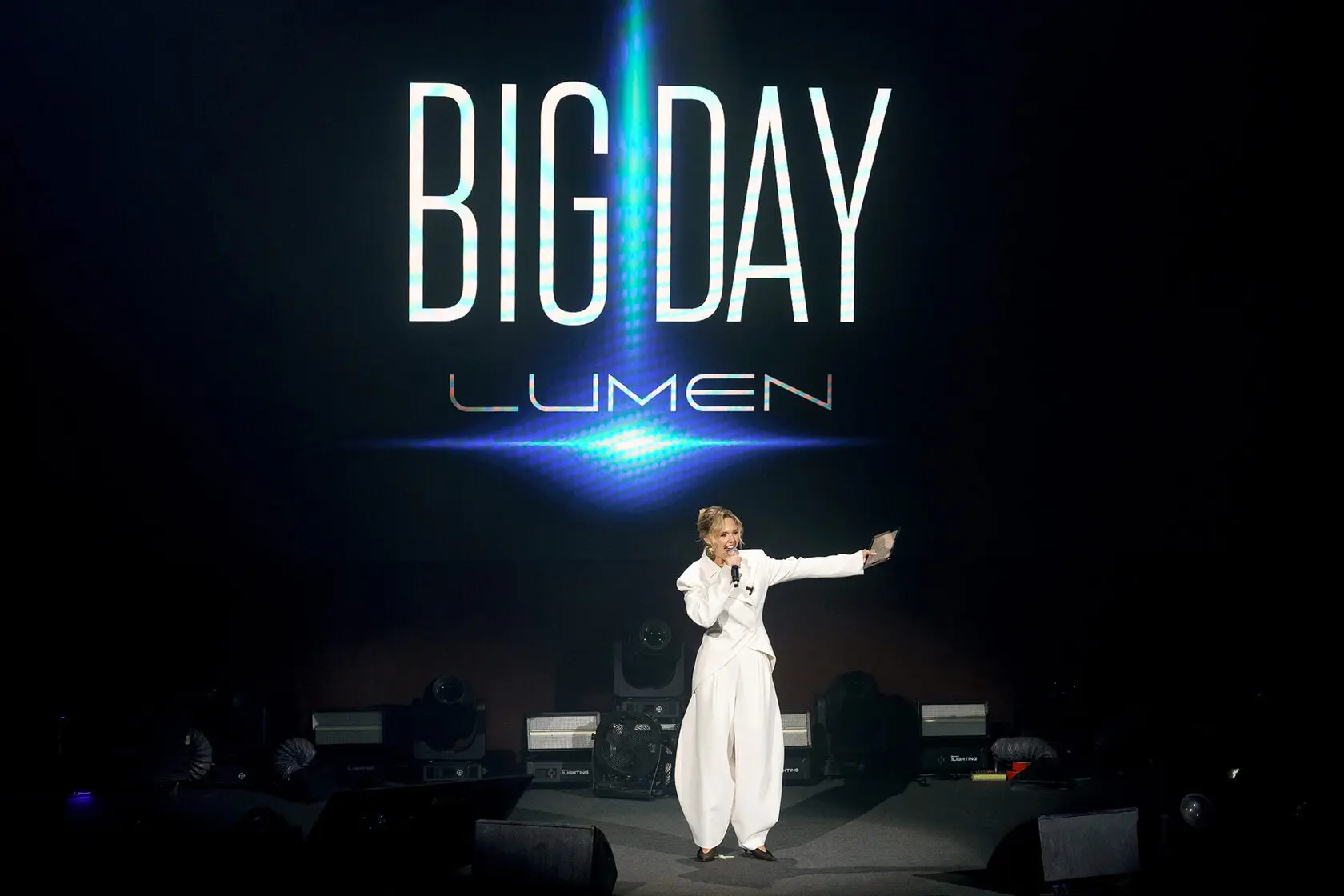 BIG DAY LUMEN touring event moment 20