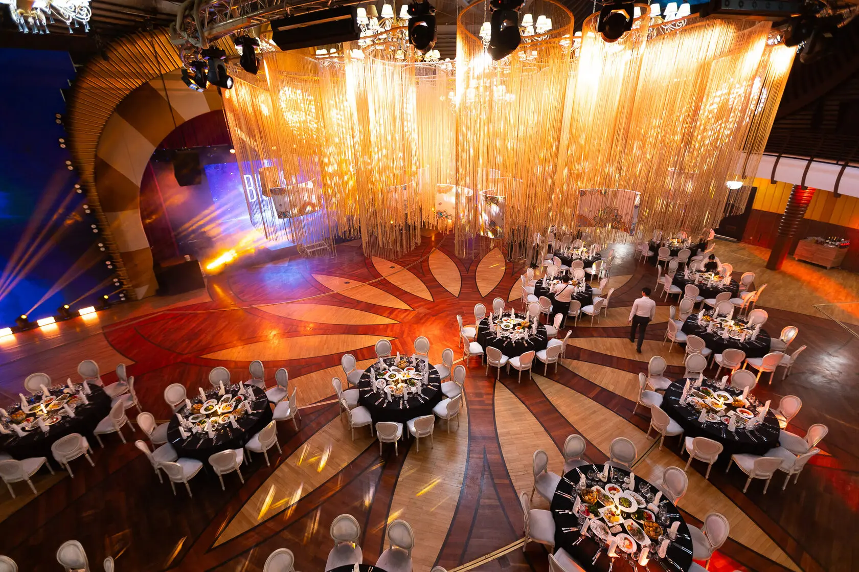 BIG DAY LUMEN touring event moment 40